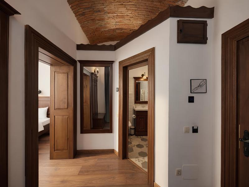 Casa Chitic - Nicolae Balcescu image