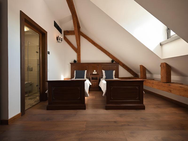 Casa Chitic - Nicolae Balcescu image