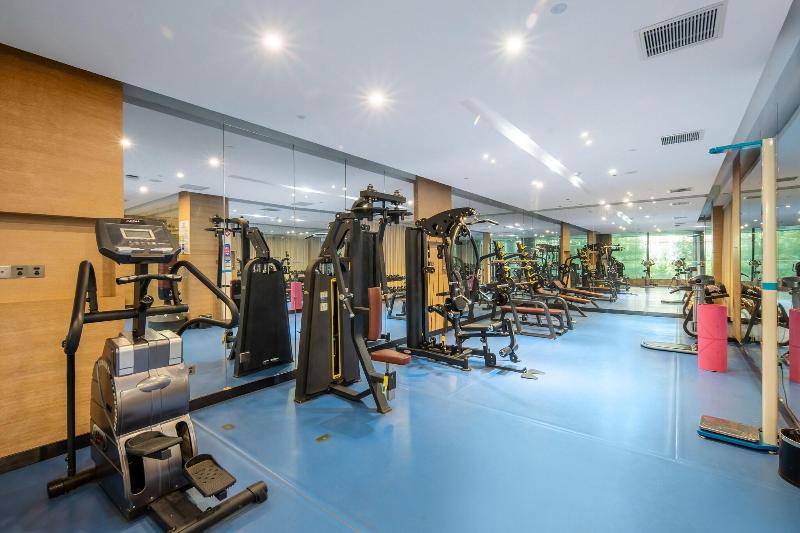Novotel Huashan image