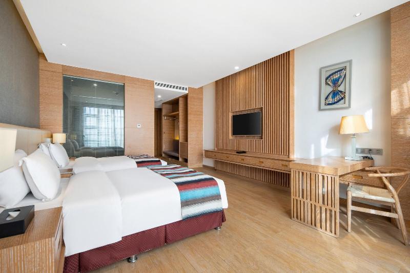 Novotel Huashan image