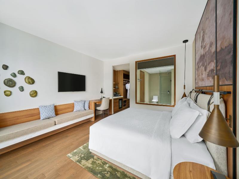 Movenpick Resort Waverly Phu Quoc image