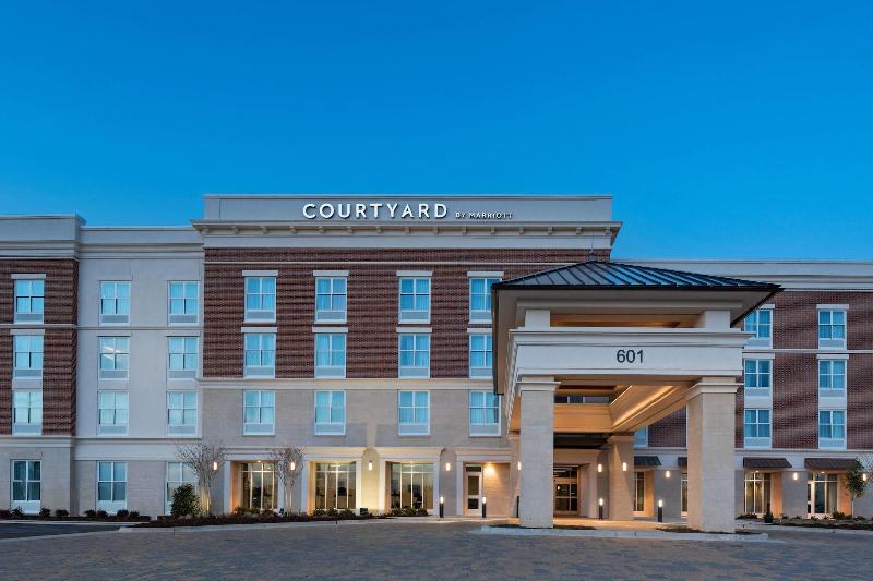Courtyard By Marriott Jackson Madison image