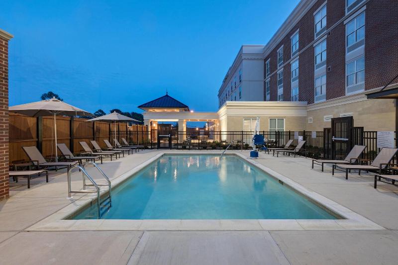 Courtyard By Marriott Jackson Madison image