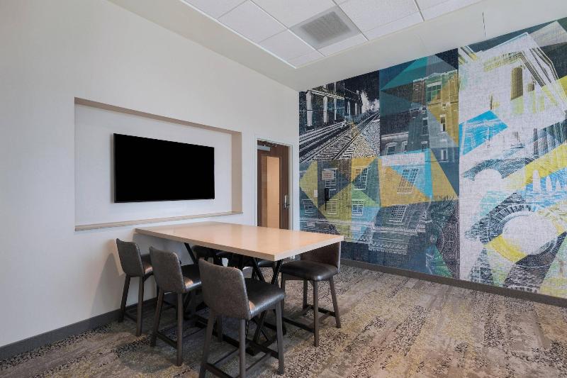 Courtyard By Marriott Jackson Madison image