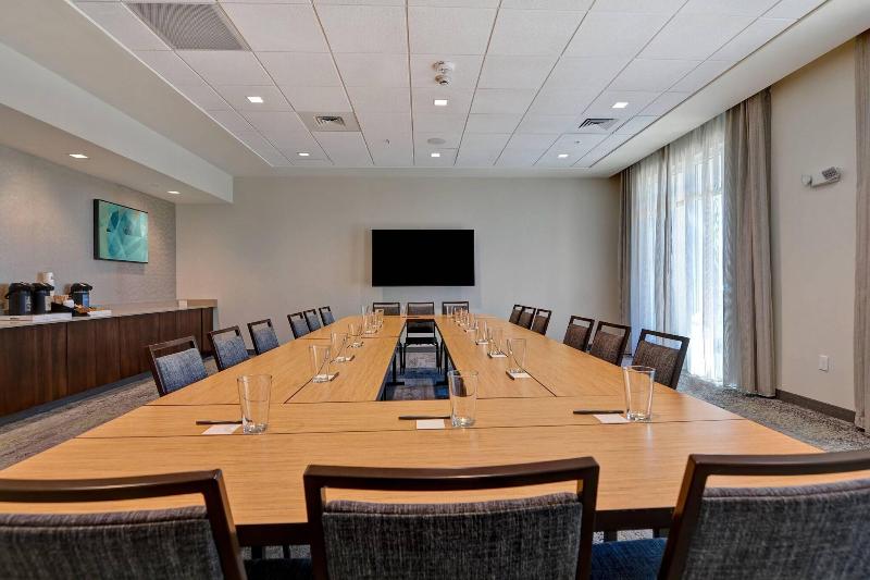 Courtyard By Marriott Jackson Madison image