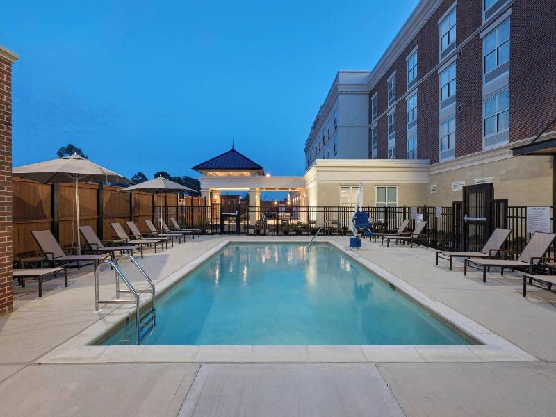 Courtyard By Marriott Jackson Madison