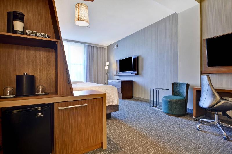 Courtyard By Marriott Jackson Madison image