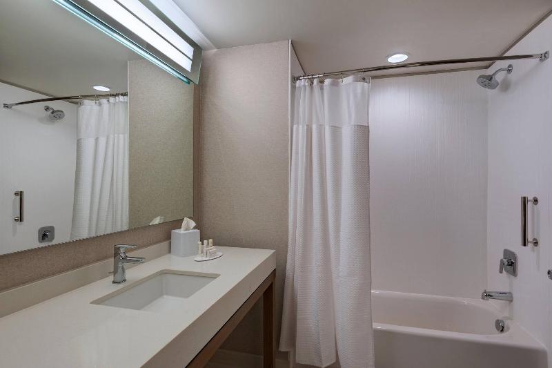 Courtyard By Marriott Jackson Madison image
