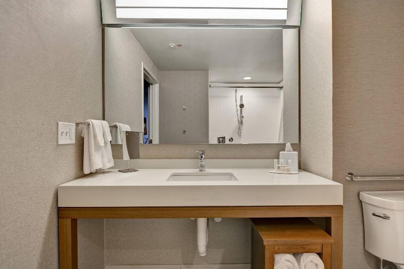 Courtyard By Marriott Jackson Madison image