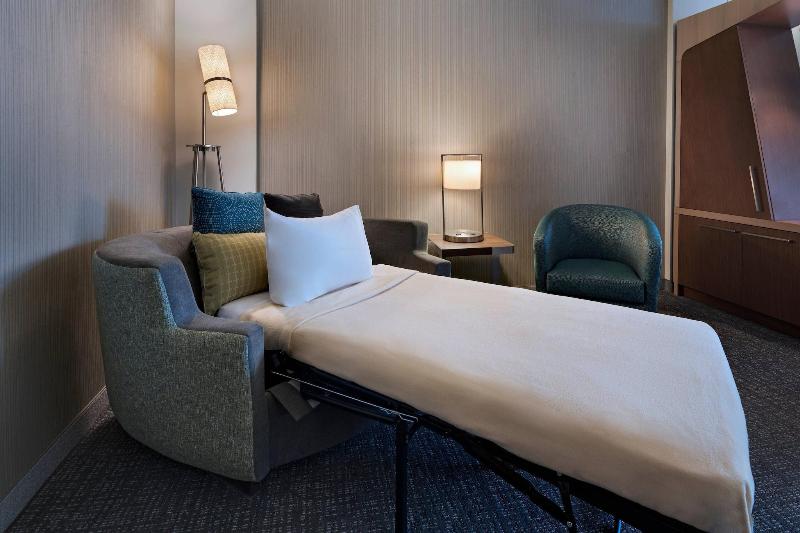 Courtyard By Marriott Jackson Madison image
