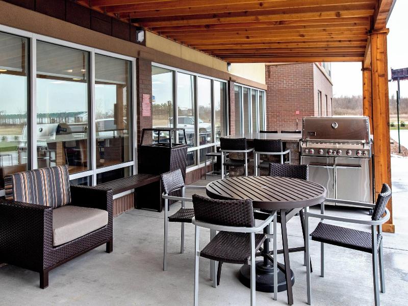 Towneplace Suites Louisville Airport image