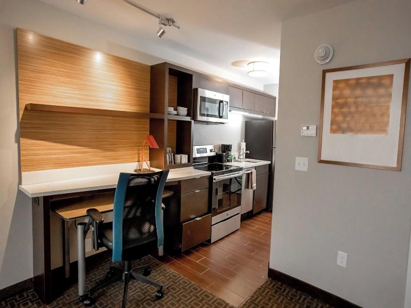 Towneplace Suites Louisville Airport image