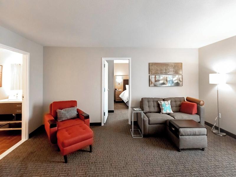 Towneplace Suites Louisville Airport image
