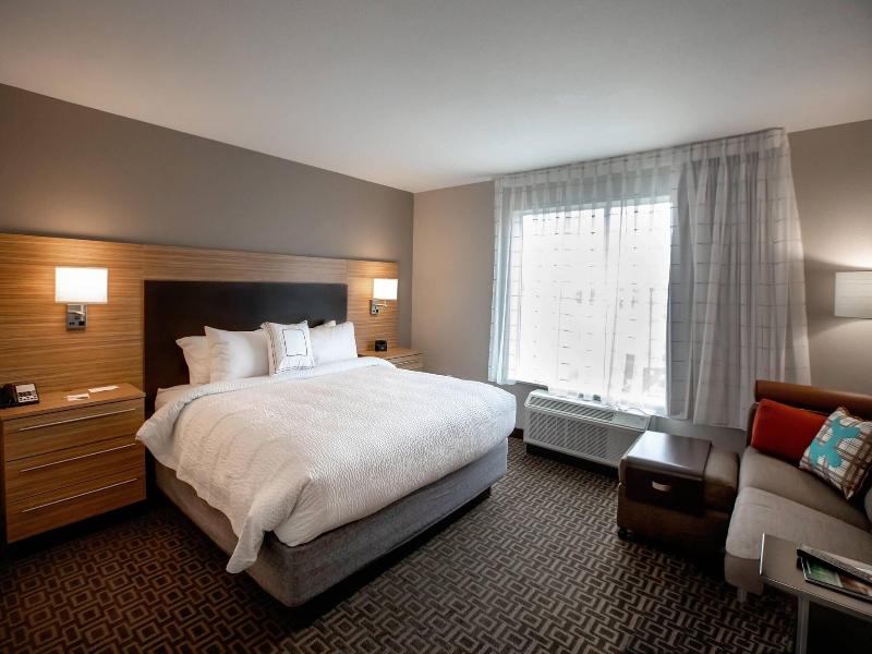 Towneplace Suites Louisville Airport image