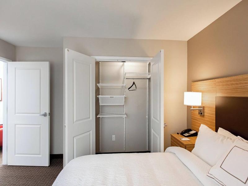 Towneplace Suites Louisville Airport image