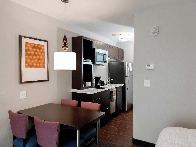 Towneplace Suites Louisville Airport image