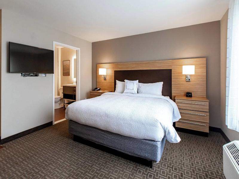 Towneplace Suites Louisville Airport image