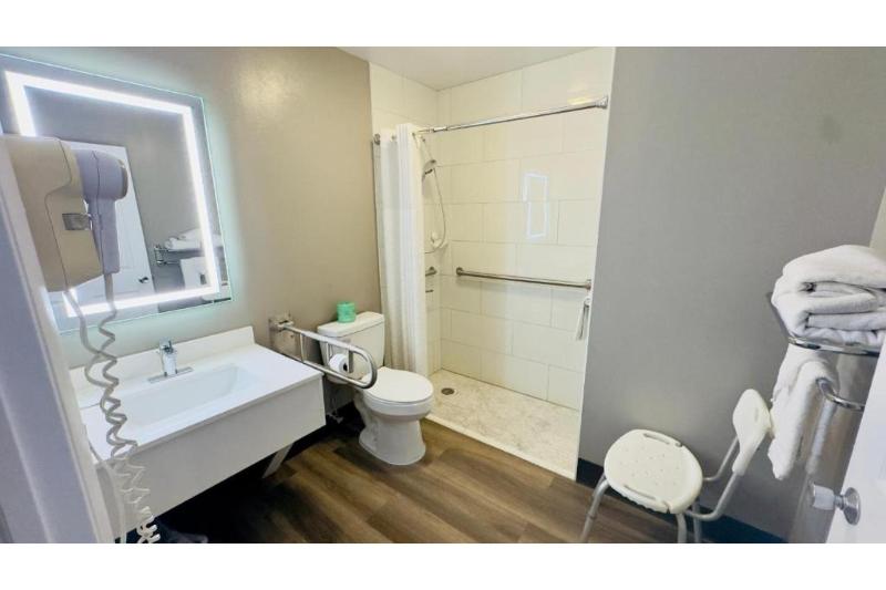 Motel 6 McGraw, NY - Cortland image