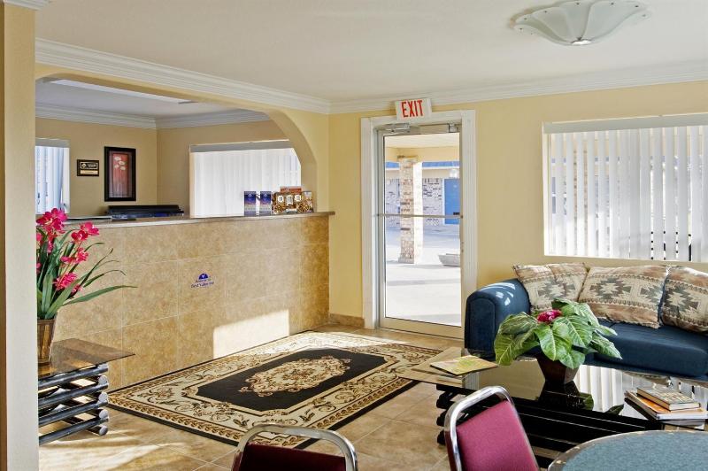 Americas Best Value Inn Gainesville, TX image
