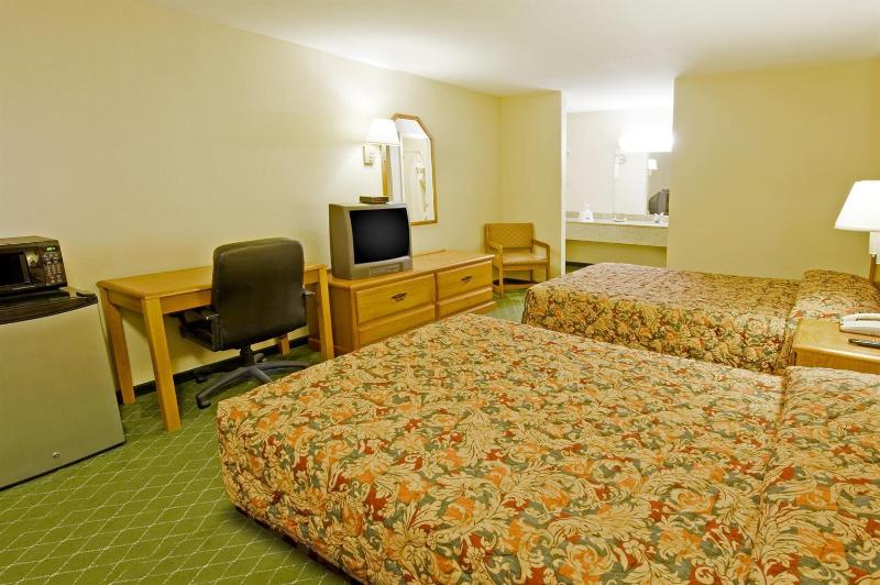 Americas Best Value Inn Gainesville, TX image