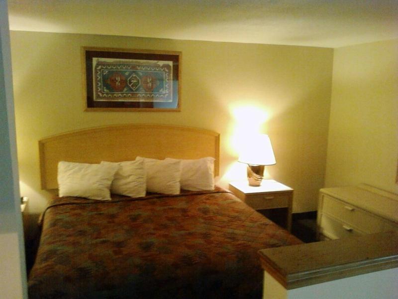Will Rogers Inn image