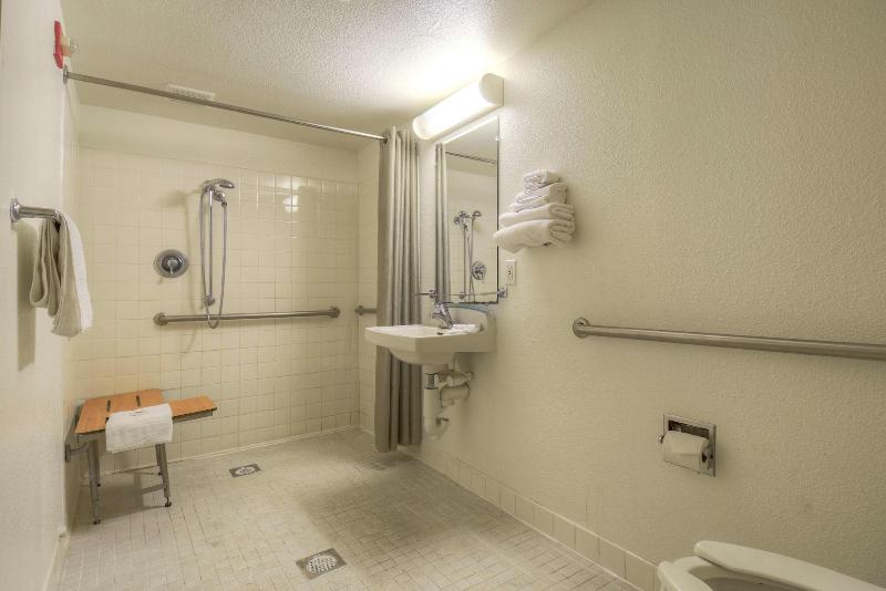 Motel 6 Costa Mesa image