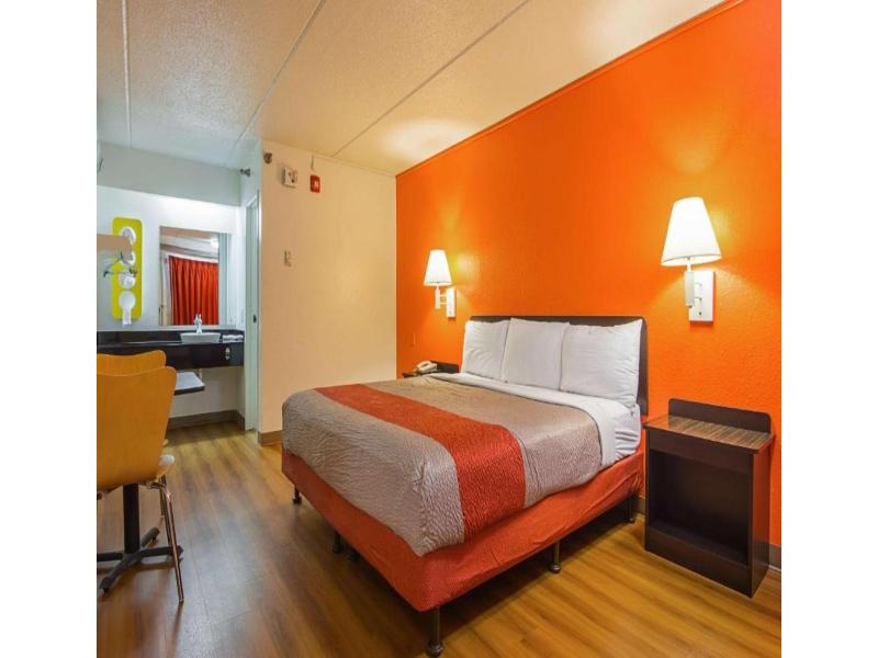 Motel 6 Atlanta Tucker Northeast image