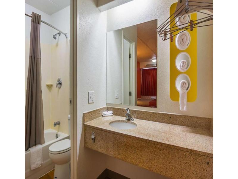 Motel 6 Atlanta Tucker Northeast image