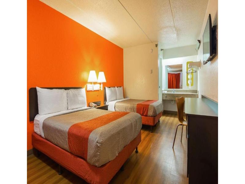 Motel 6 Atlanta Tucker Northeast image