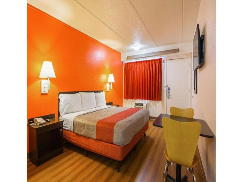 Motel 6 Atlanta Tucker Northeast image