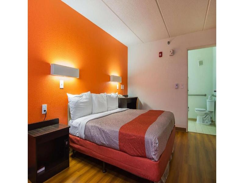 Motel 6 Atlanta Tucker Northeast image