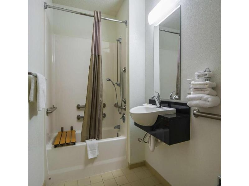Motel 6 Atlanta Tucker Northeast image