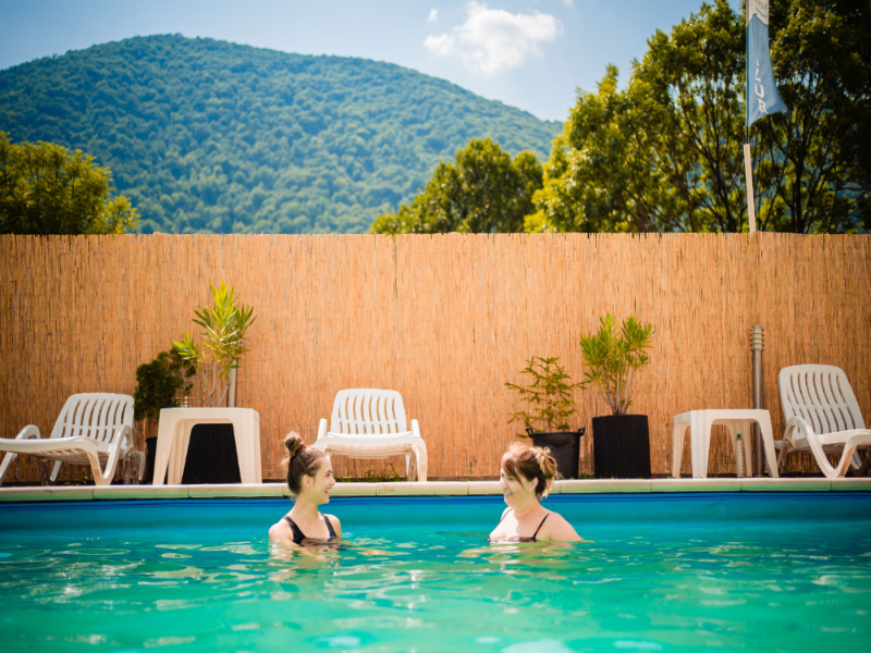 Bacolux Diana Resort image