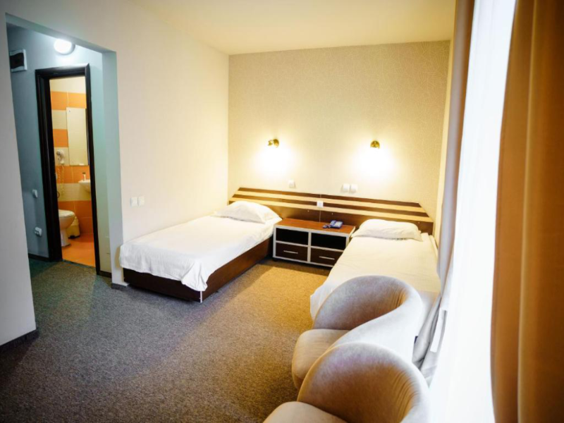 Bacolux Diana Resort image