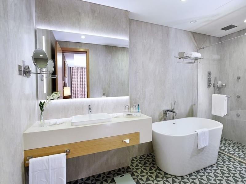 Grand Cosmopolitan Hotel image