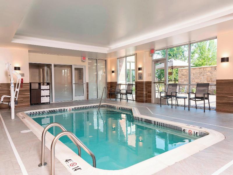 Fairfield Inn Suites Indianapolis Carmel image