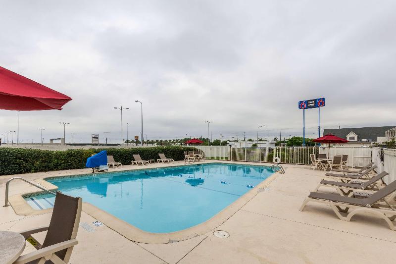 Motel 6 Houston Nasa image