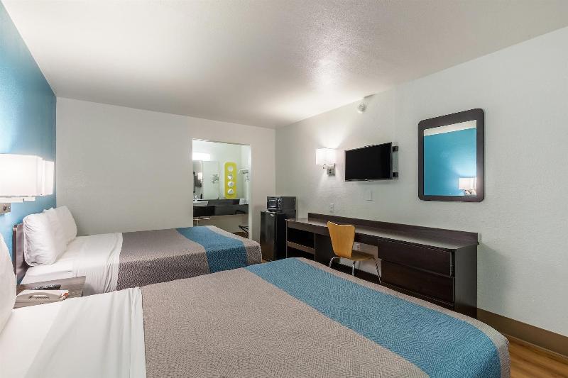 Motel 6 Houston Nasa image