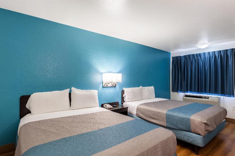 Motel 6 Houston Nasa image