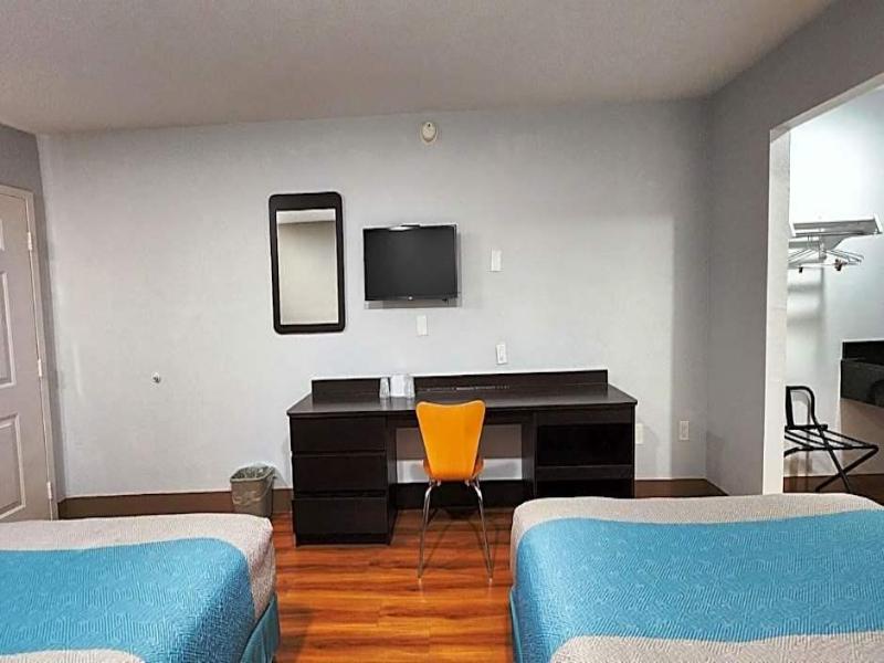 Motel 6 Houston Nasa image