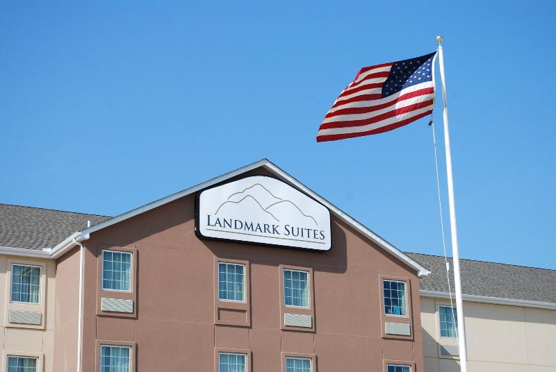 Landmark Suites Williston image