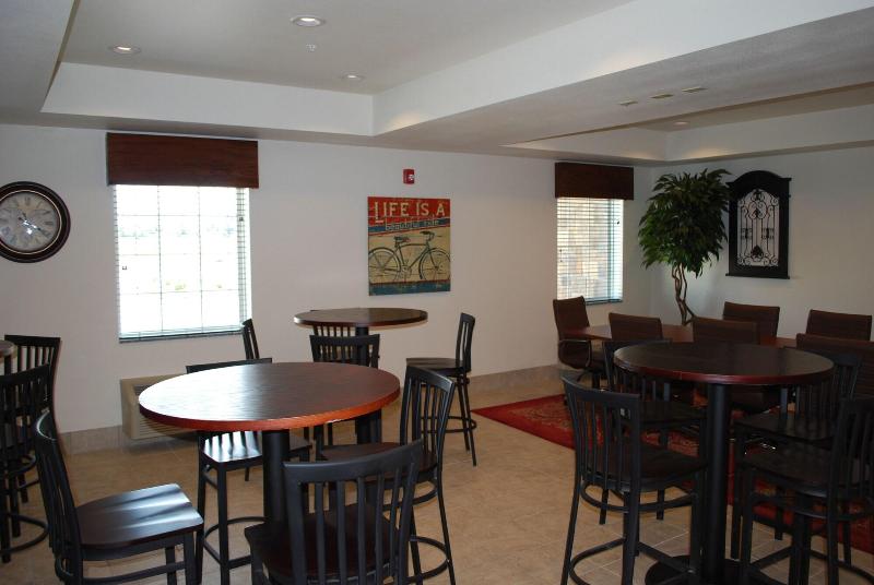 Landmark Suites Williston image