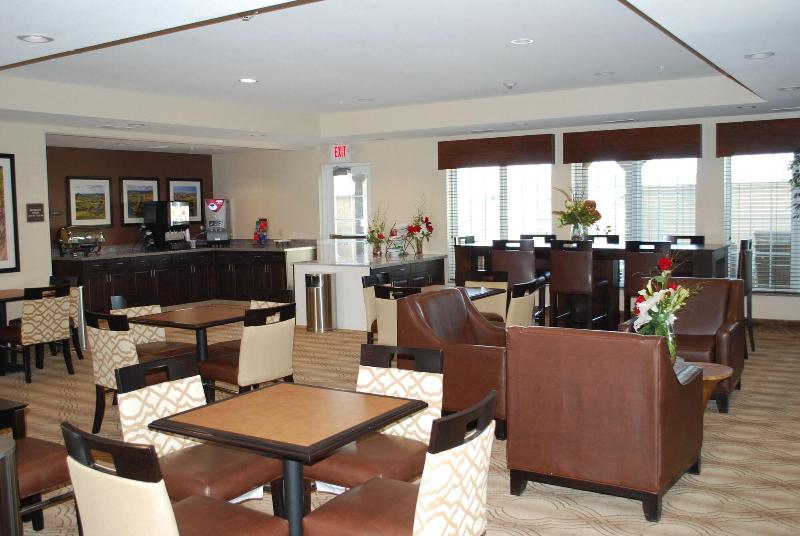 Landmark Suites Williston image