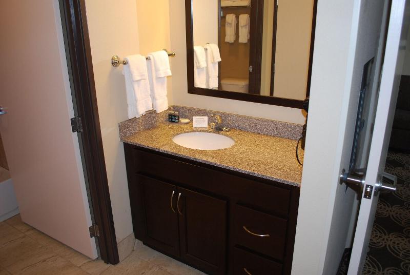 Landmark Suites Williston image