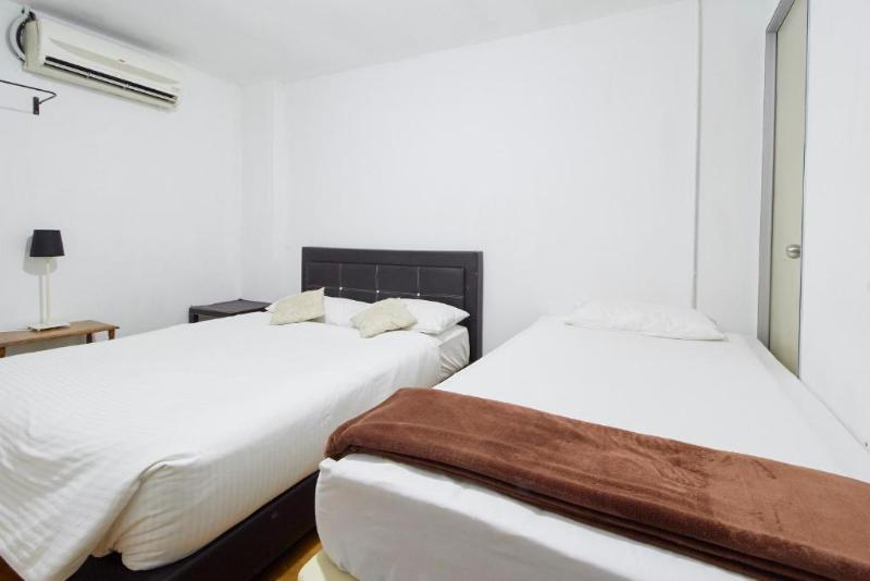 Tonight Hotel image