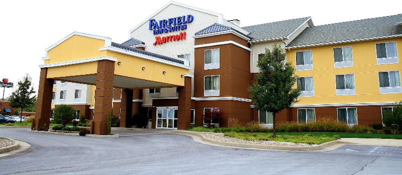 Fairfield Inn Suites By Marriott Fairmont image