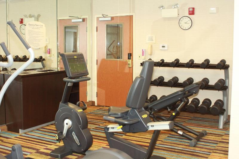 Fairfield Inn Suites By Marriott Fairmont image