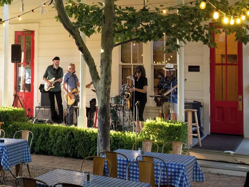 Tallman Hotel