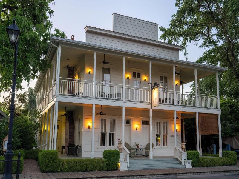 Tallman Hotel