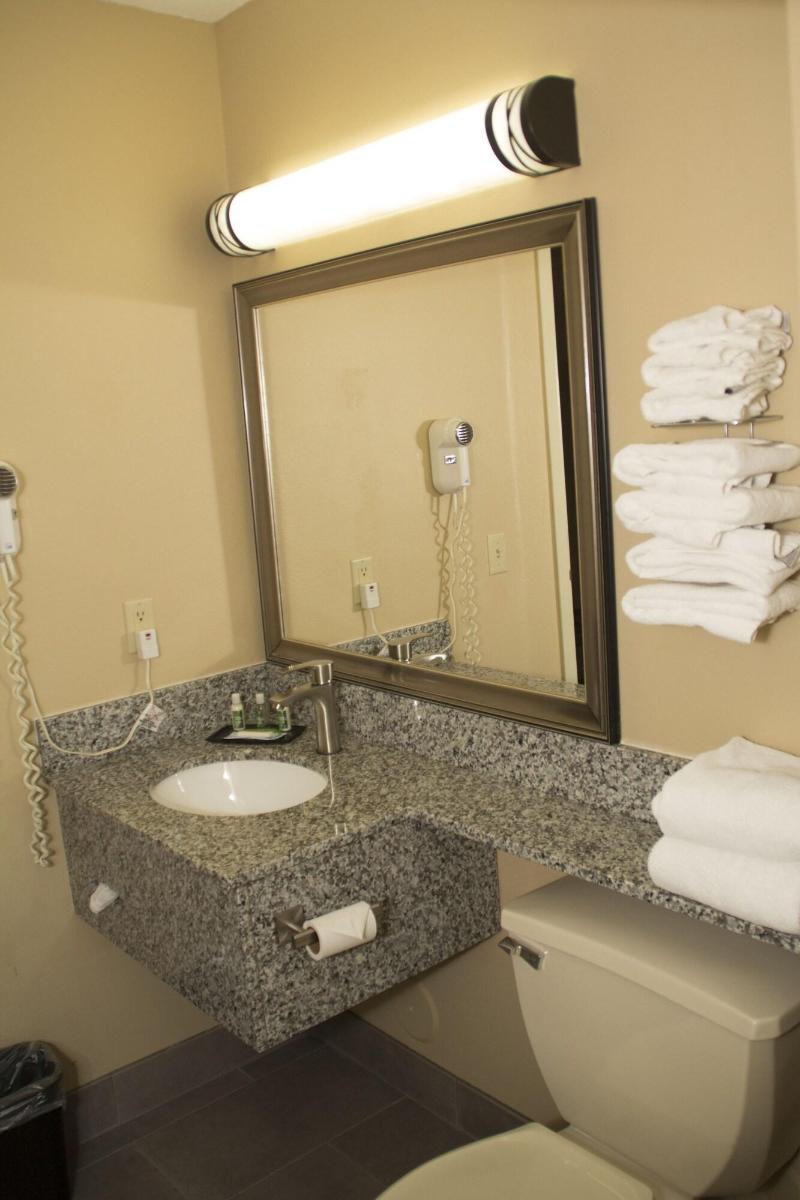 Grandstay Hotel Suites image